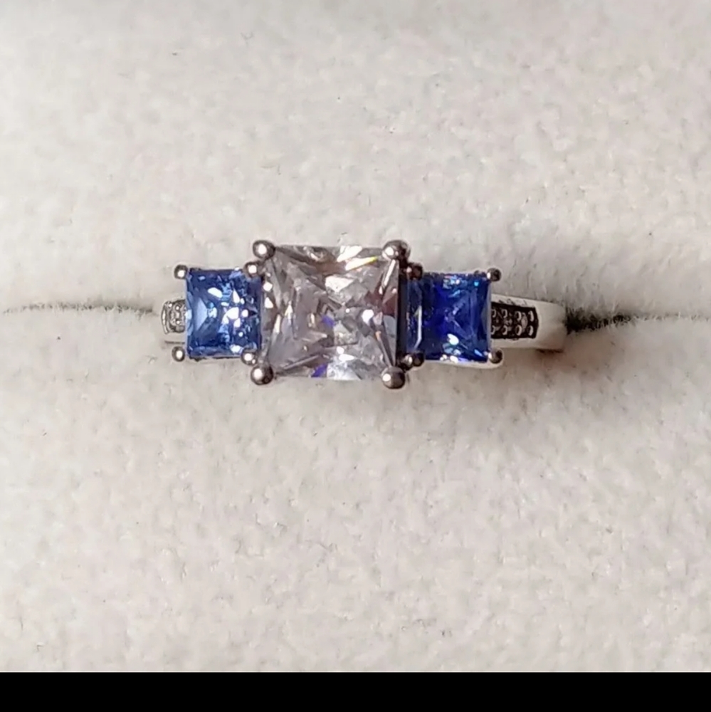 Jh 925 cz Ring size 6.5